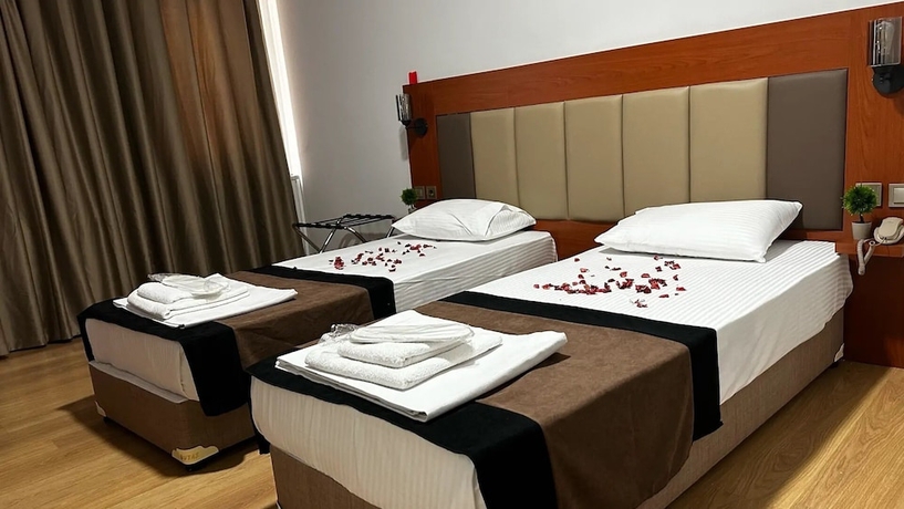 Imagen de la habitación del Novostar Otel. Foto 9