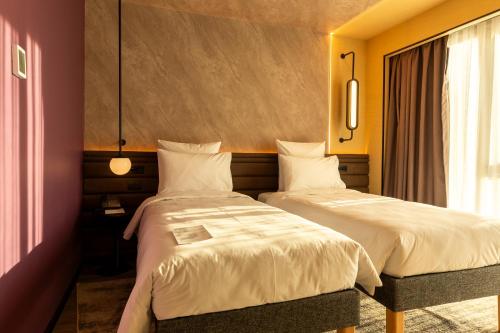 Imagen de la habitación del Novotel Istanbul Bomonti. Foto 14