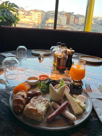 Imagen general del Novotel Istanbul Bomonti. Foto 11