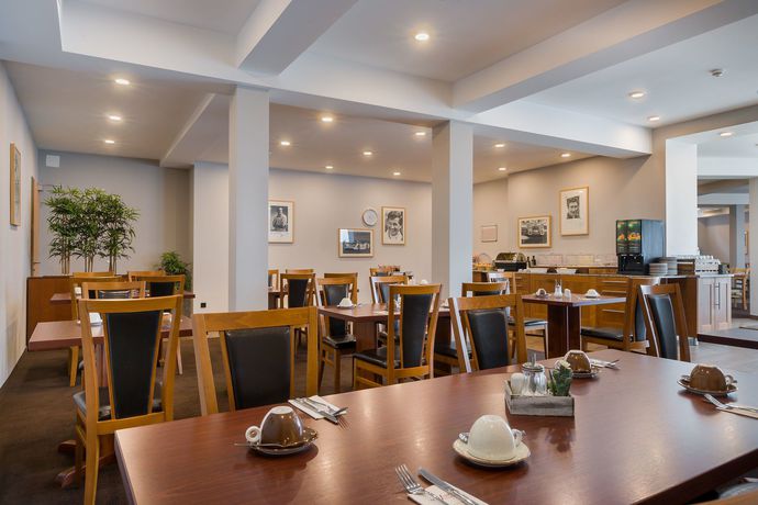 Imagen del bar/restaurante del Novum Hotel Bruy. Foto 10