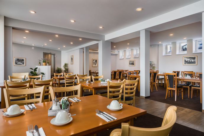 Imagen del bar/restaurante del Novum Hotel Bruy. Foto 11