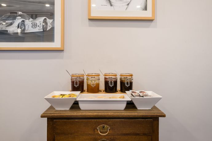 Imagen general del Novum Hotel Bruy. Foto 6