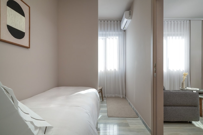 Imagen de la habitación del Num Suites and Lofts Athens. Foto 13