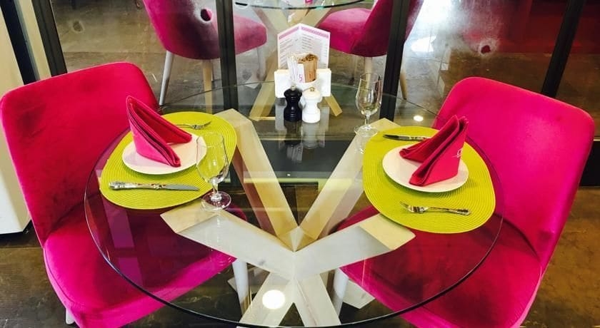 Imagen del bar/restaurante del Nun By Laren Hotels. Foto 10