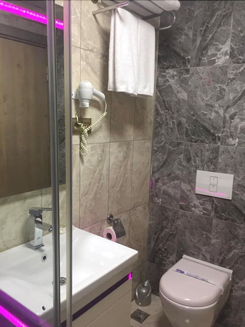 Imagen de la habitación del Nun Otel. Foto 9