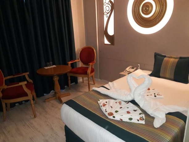 Imagen de la habitación del Nun Otel. Foto 17