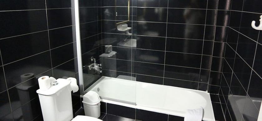 Imagen de la habitación del Nuova Beach Hotel. Foto 12