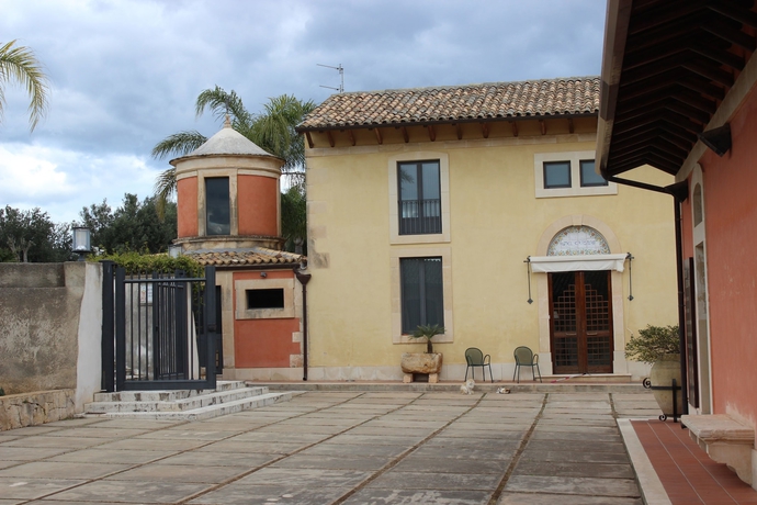 Imagen general del Nuovo Castello Crisilio. Foto 4