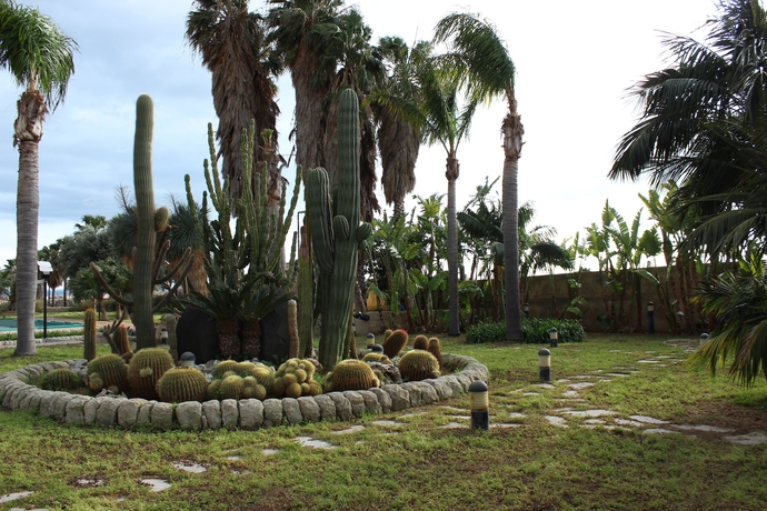 Imagen de los exteriores del Nuovo Castello Crisilio. Foto 15