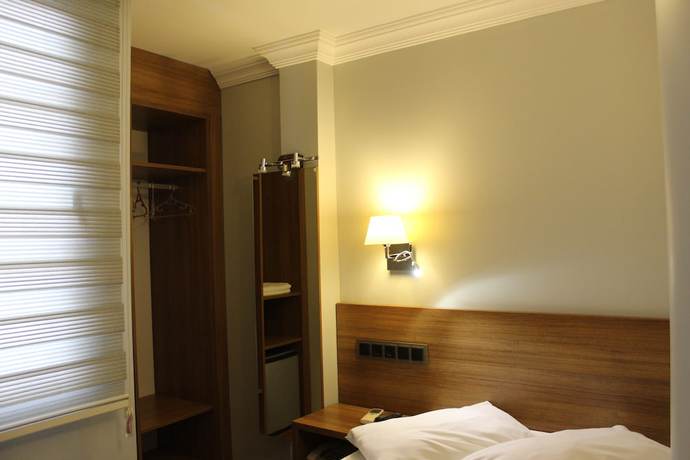 Imagen de la habitación del Nur Hotel, Trabzon. Foto 11