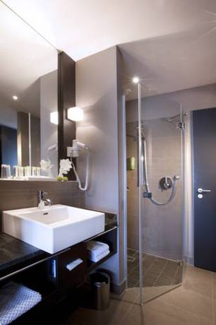 Imagen de la habitación del Nurburgring Congress Hotel. Foto 8