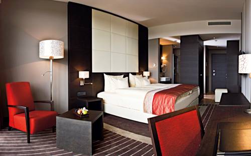 Imagen de la habitación del Nurburgring Congress Hotel. Foto 9