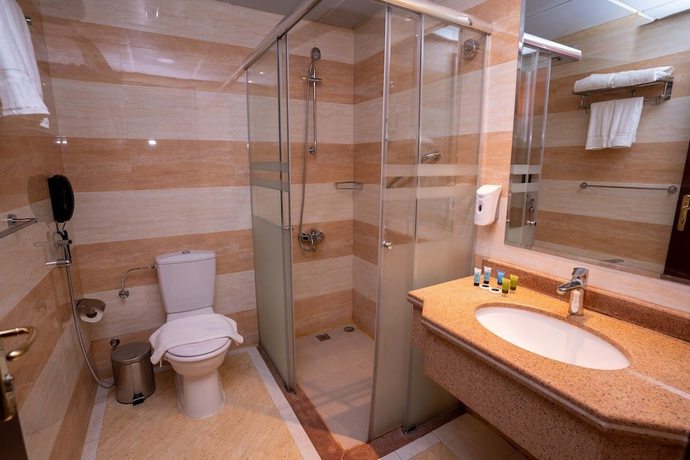 Imagen de la habitación del Nusk Al Hijrah Hotel. Foto 4