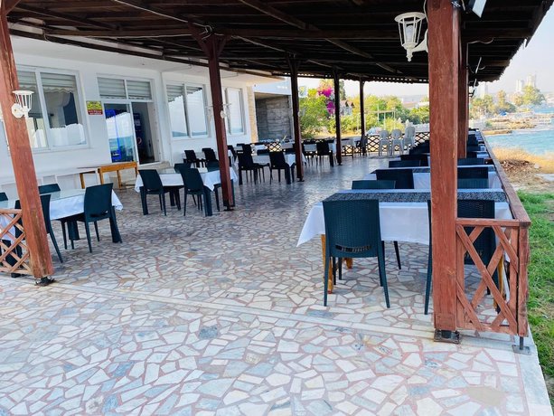 Imagen del bar/restaurante del OTEL CAN. Foto 4