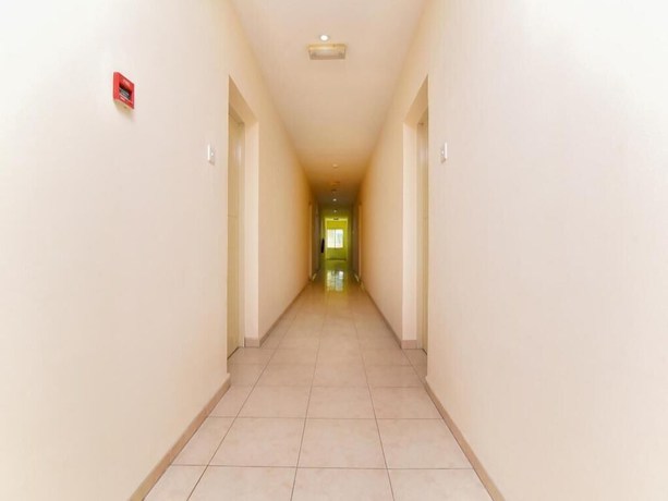 Imagen de los interiores del OYO 1202 Royal Plaza Residence -3. Foto 10