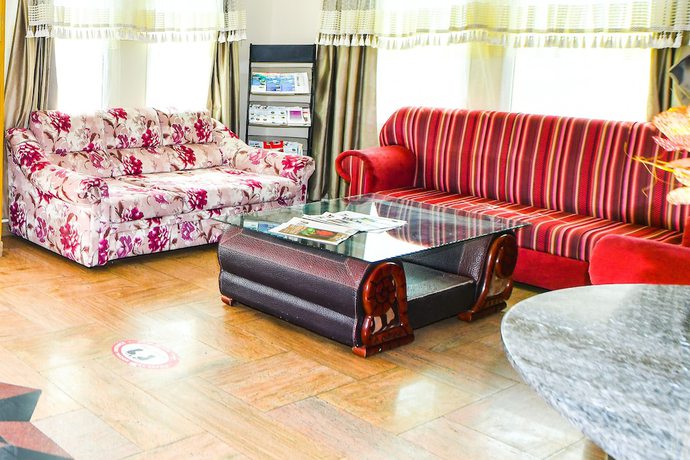 Imagen de los interiores del OYO 137 Marina Hotel. Foto 17