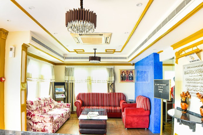 Imagen de los interiores del OYO 137 Marina Hotel. Foto 18