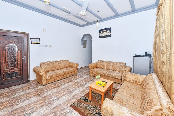 Imagen de la habitación del OYO 139 Al Ghadeer Hotel Apartments. Foto 16