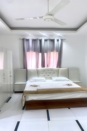Imagen de la habitación del OYO 157 Dream Barka Hotel. Foto 5