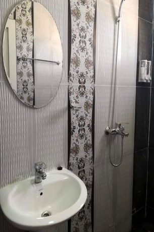 Imagen de la habitación del OYO 157 Dream Barka Hotel. Foto 10