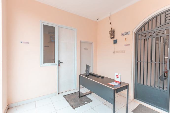 Imagen de los interiores del OYO 1841 Kathyrn Residence. Foto 11