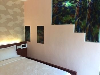 Imagen de la habitación del OYO 43968 Sh Hotel Pudu. Foto 4