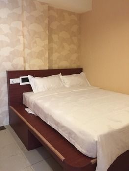 Imagen de la habitación del OYO 43968 Sh Hotel Pudu. Foto 6