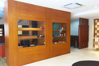 Imagen de los interiores del OYO 43968 Sh Hotel Pudu. Foto 15