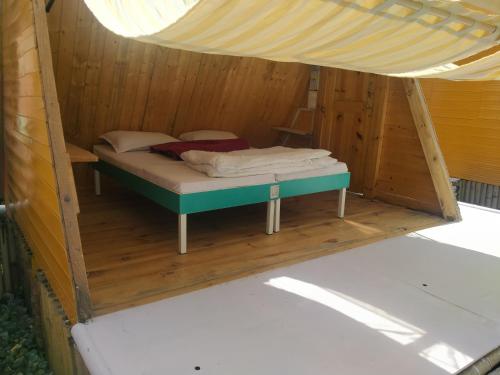 Imagen general del OYO 70151 The Hostel Glamping Pods By Workalyas. Foto 3