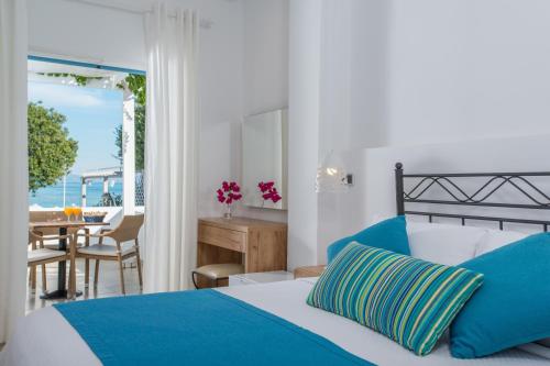 Imagen de la habitación del Oasis Beach Hotel. Foto 5