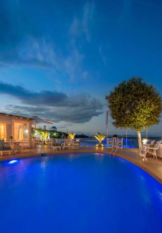 Imagen general del Oasis Beach Hotel. Foto 3