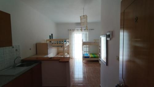 Imagen de la habitación del Oasis Hostel, Himar&euml;. Foto 19