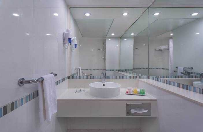 Imagen de la habitación del Oasis Spa Club Dead Sea Hotel. Foto 10