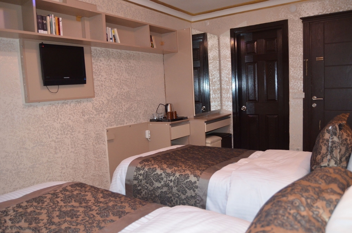 Imagen de la habitación del Oceans 7 Hotel. Foto 2