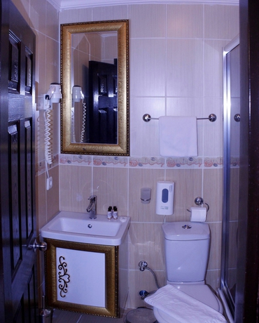 Imagen de la habitación del Oceans 7 Hotel. Foto 3