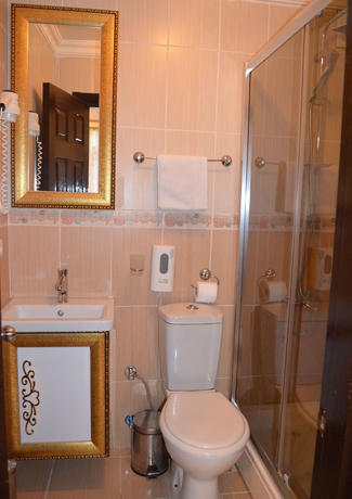 Imagen de la habitación del Oceans 7 Hotel. Foto 9