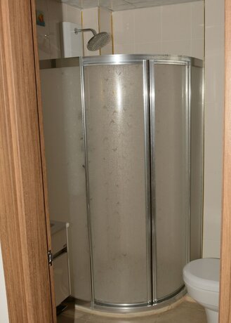 Imagen de la habitación del Odin ReDi Hotel. Foto 17