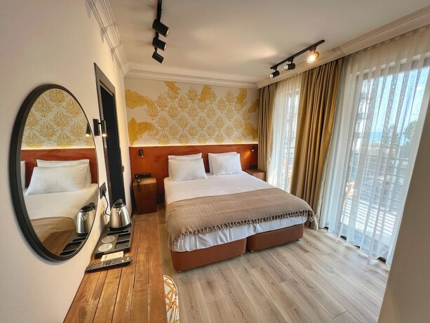 Imagen de la habitación del Oji Hotel. Foto 16