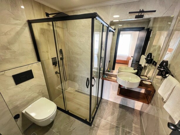 Imagen de la habitación del Oji Hotel. Foto 20
