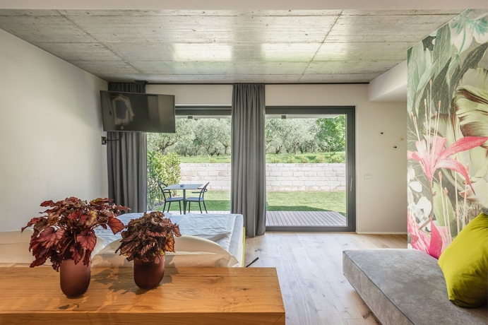 Imagen de la habitación del Oleeva Garda Living. Foto 8