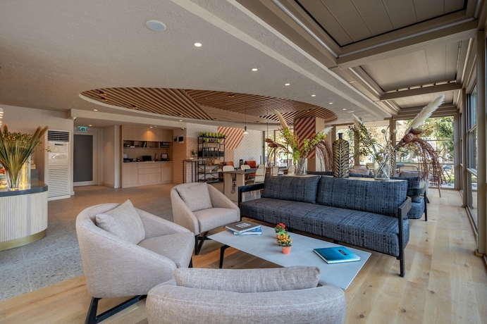 Imagen de los interiores del Oli Hotel And Suites. Foto 17