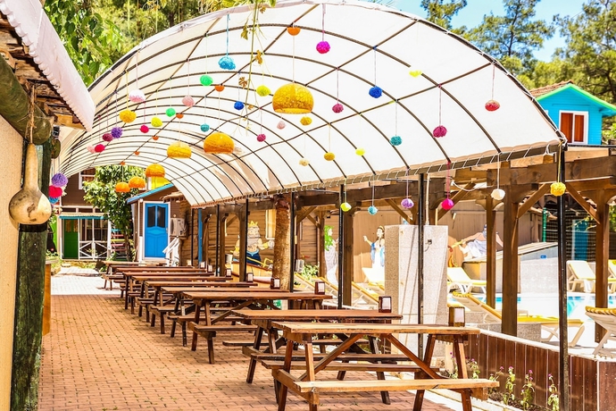 Imagen del bar/restaurante del Olimpos Salinas Wooden Houses. Foto 4