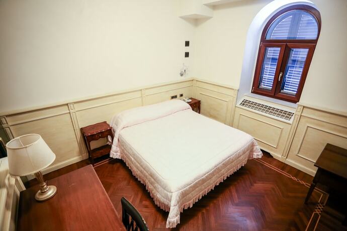 Imagen de la habitación del Olimpus. Foto 10