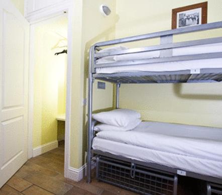 Imagen de la habitación del Oliver St. John Gogarty\'s Hostel. Foto 7