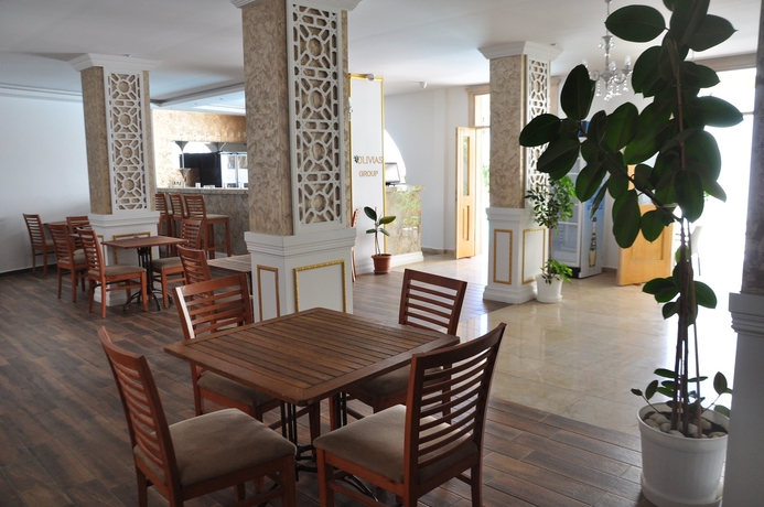 Imagen del bar/restaurante del Olivias Group Hotel. Foto 3