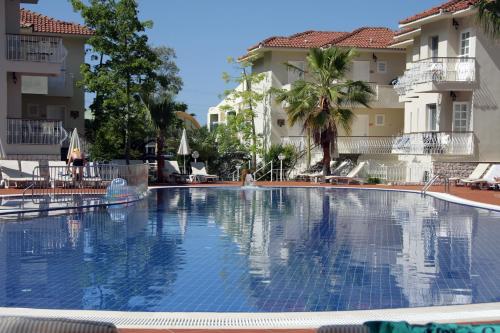 Imagen general del Oludeniz Blue Lagoon Beach Hotel. Foto 8