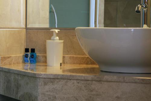 Imagen de la habitación del Oludeniz Blue Lagoon Beach Hotel. Foto 19