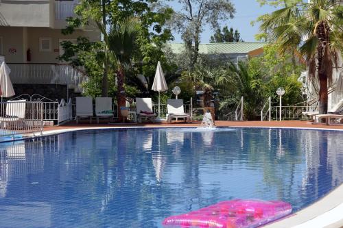 Imagen general del Oludeniz Blue Lagoon Beach Hotel. Foto 11