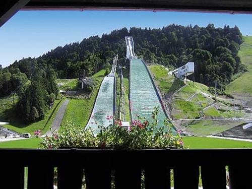 Imagen general del Olympiahaus. Foto 4