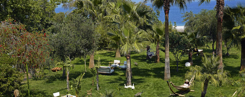 Imagen de los exteriores del Olympos Lodge. Foto 8